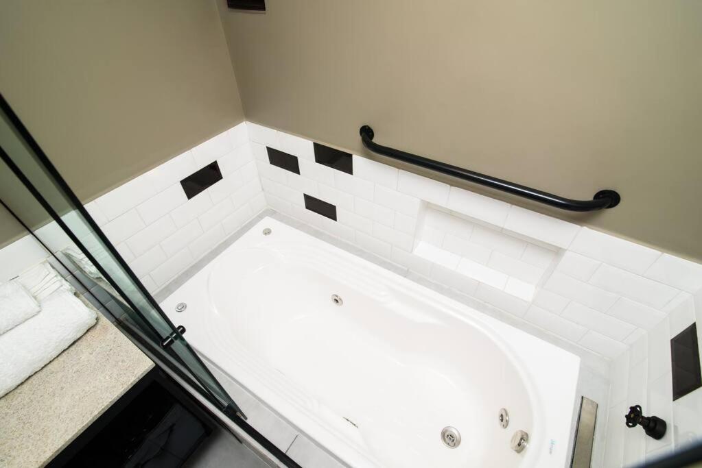 Apto Flat 902, C Jacuzzi, 43 M2 Apartamento Londrina